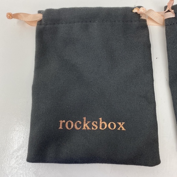 Rocksbox‎ Jewlery Gift Box & 2 Dust Bags - Picture 1 of 11